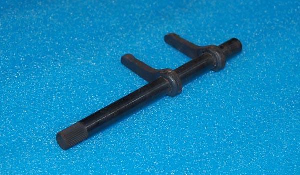 دوشاخه کلاچ - ام وی ام ۱۱۰