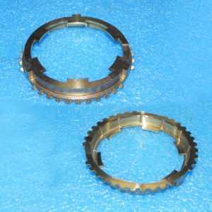 دنده برنجی بیرونی کشوئی ۱ و ۲ - ام وی ام ۵۵۰